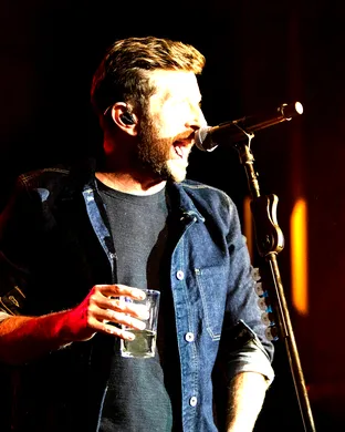 Brett Eldredge Boston