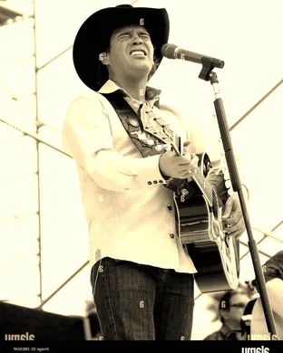 Clay Walker Lynn