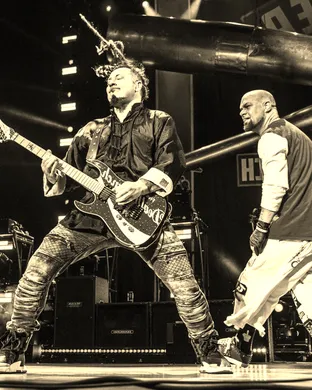 Five Finger Death Punch Mansfield