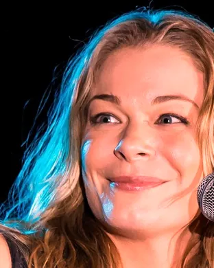 LeAnn Rimes Woonsocket