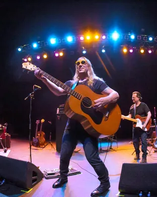 Violent Femmes Cohasset